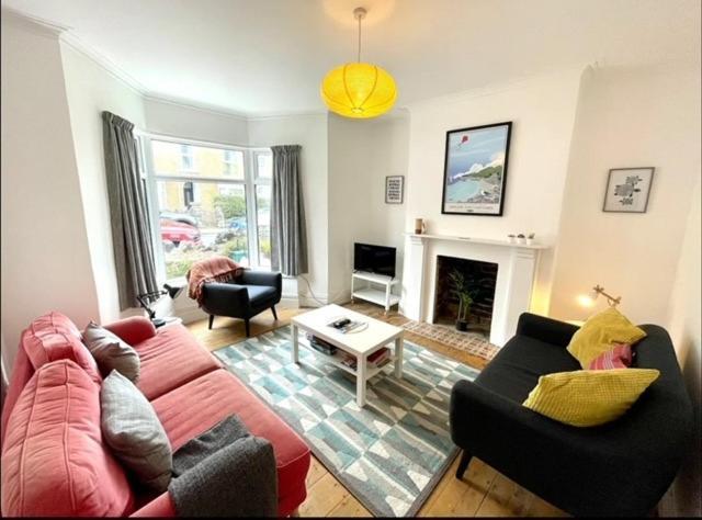 *Family Home In Mumbles. Close To The Beach* Eksteriør bilde