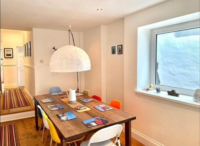 *Family Home In Mumbles. Close To The Beach* Eksteriør bilde